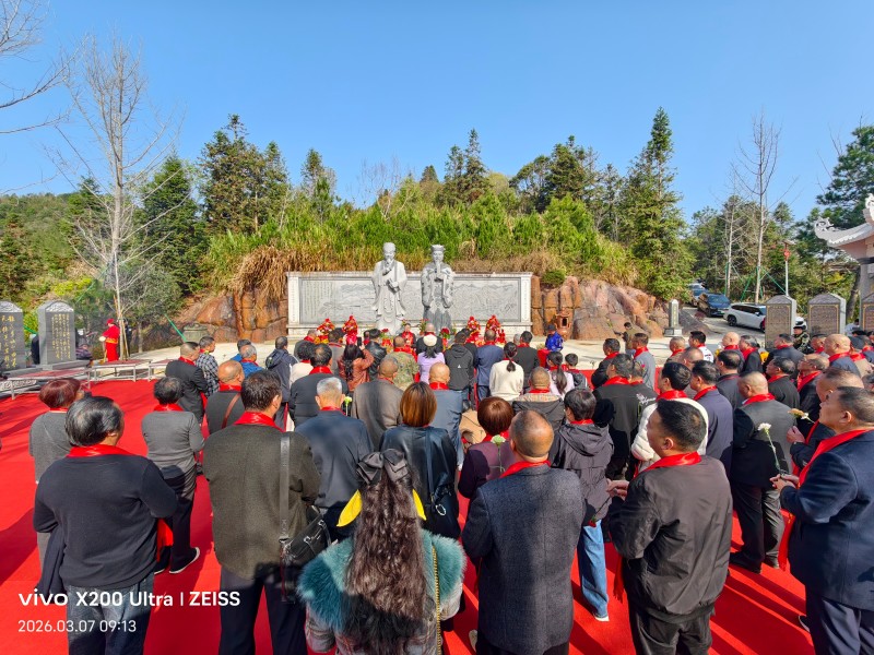 �׽������ѩ�Ļ���������������������¡�ؾ���